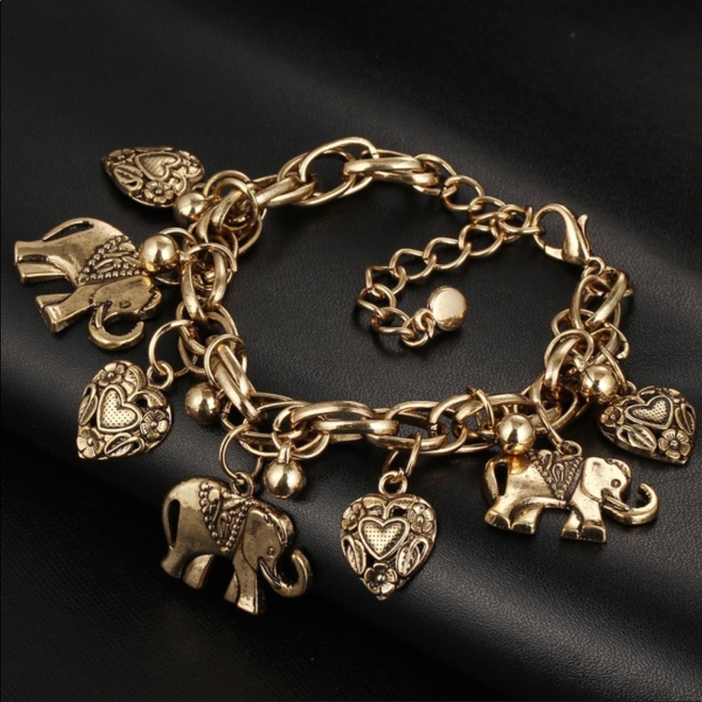 Antique Gold Tone Elephant Charm Bracelet!